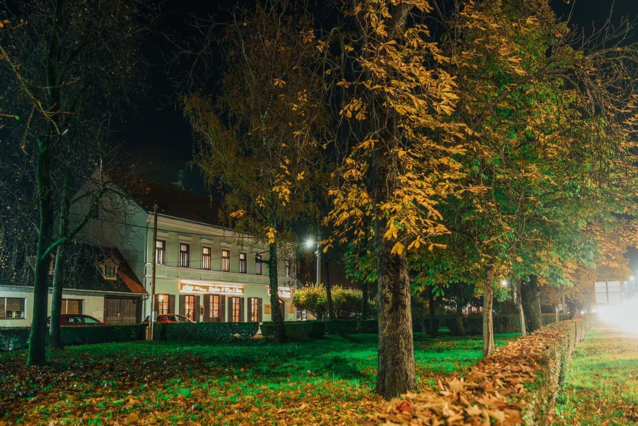 Chop Old House Hotel Velika Gorica Extérieur photo